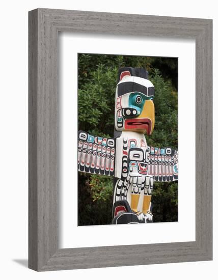 Totem Pole, Stanley Park, Vancouver, British Columbia, Canada, North America-Richard Cummins-Framed Photographic Print