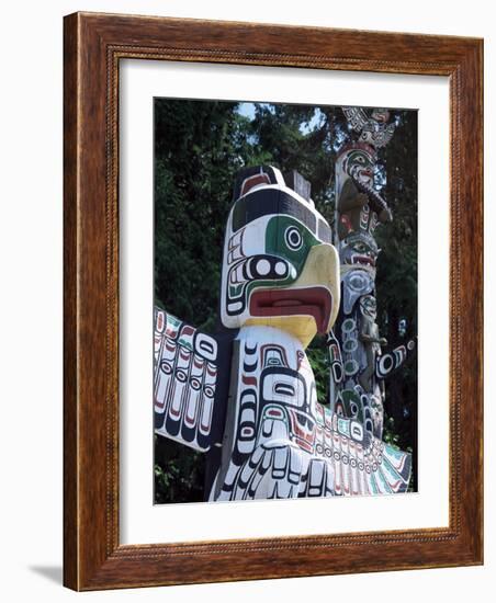 Totem Pole, Stanley Park, Vancouver, British Columbia, Canada-J Lightfoot-Framed Photographic Print