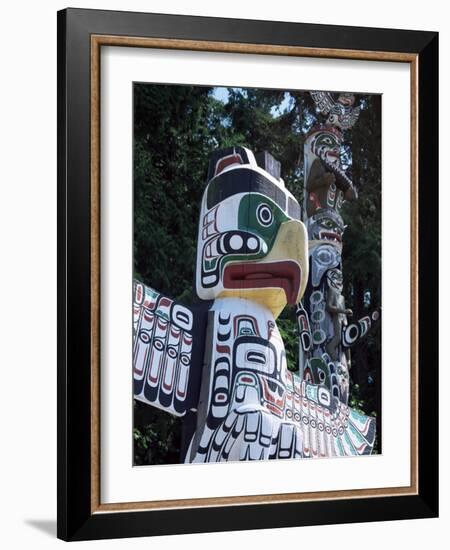 Totem Pole, Stanley Park, Vancouver, British Columbia, Canada-J Lightfoot-Framed Photographic Print