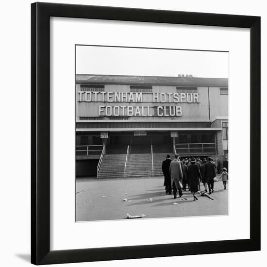 Tottenham Football Club, 1962-Monte Fresco O.B.E.-Framed Photographic Print