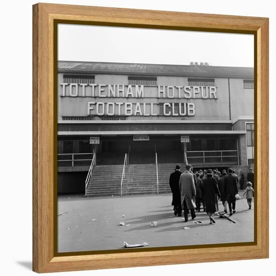 Tottenham Football Club, 1962-Monte Fresco O.B.E.-Framed Premier Image Canvas