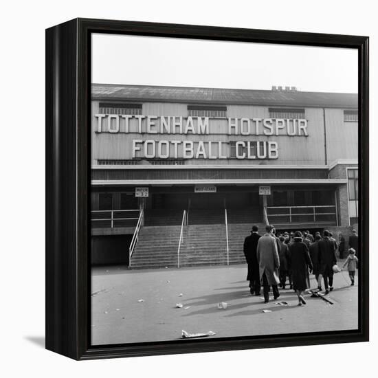 Tottenham Football Club, 1962-Monte Fresco O.B.E.-Framed Premier Image Canvas