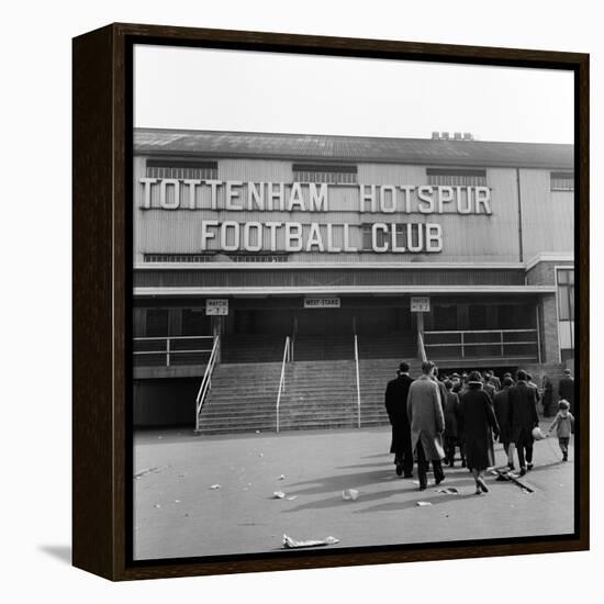 Tottenham Football Club, 1962-Monte Fresco O.B.E.-Framed Premier Image Canvas