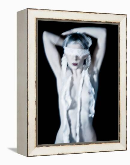 Touch-India Hobson-Framed Premier Image Canvas