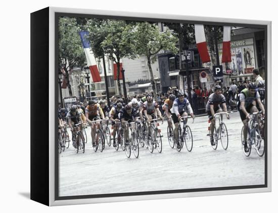Tour de France Finals-null-Framed Premier Image Canvas