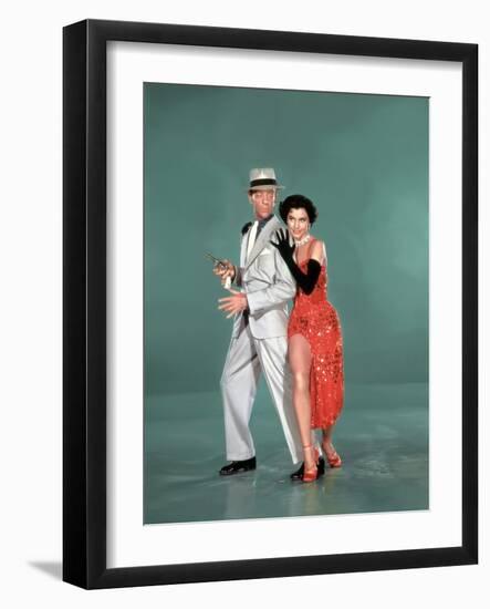 Tous en Scene THE BAND WAGON by VincenteMinnelli with Cyd Charisse and Fred Astaire, 1953 (photo)-null-Framed Photo