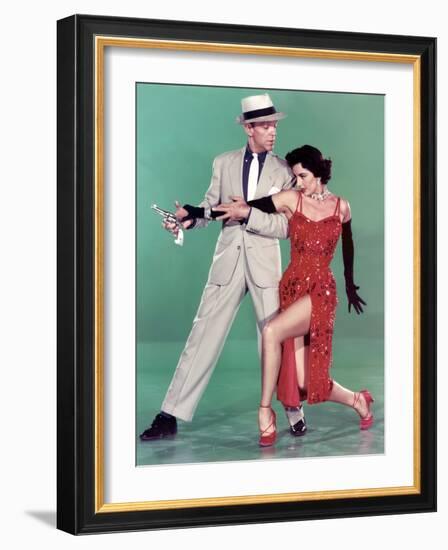 Tous en Scene THE BAND WAGON by VincenteMinnelli with Cyd Charisse and Fred Astaire, 1953 (photo)-null-Framed Photo