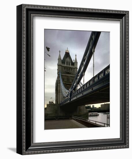 Tower Bridge, Thames River, London, England-Chuck Haney-Framed Photographic Print