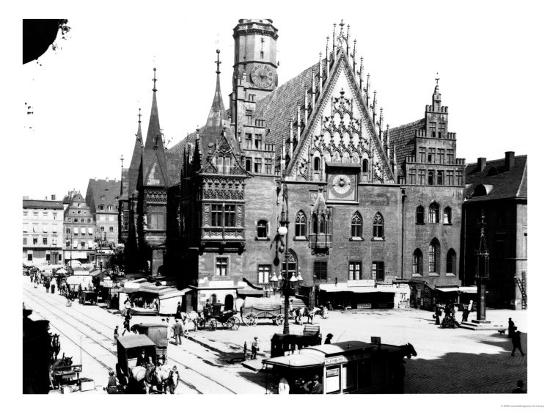 https://imgc.artprintimages.com/img/print/town-hall-breslau-modern-day-wroclaw-poland-circa-1910_u-l-o3afw0.jpg?h=550&w=550&background=fbfbfb