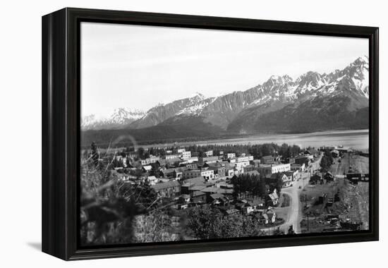 Town View of Seward, Alaska Photograph - Seward, AK-Lantern Press-Framed Stretched Canvas