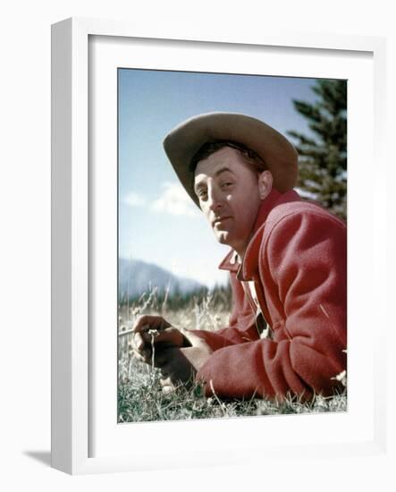 Track of the Cat by William A. Wellman with Robert Mitchum, 1954 (photo)-null-Framed Photo