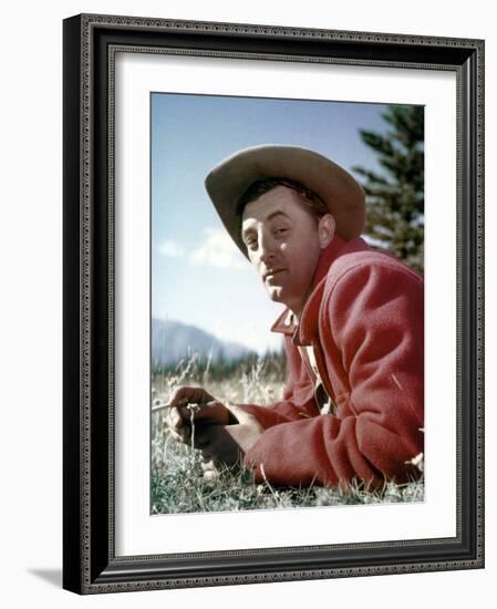 Track of the Cat by William A. Wellman with Robert Mitchum, 1954 (photo)-null-Framed Photo