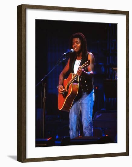 Tracy Chapman-null-Framed Premium Photographic Print