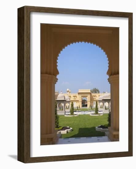 Traditional Architecture, Udaipur, Rajasthan, India-Keren Su-Framed Photographic Print