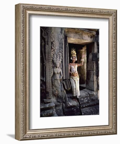 Traditional Cambodian Apsara Dancer, Siem Reap Province, Cambodia-Gavin Hellier-Framed Photographic Print