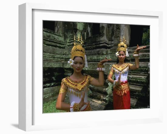 Traditional Cambodian Dancers, Angkor Wat, Siem Reap, Cambodia, Indochina, Asia-Gavin Hellier-Framed Photographic Print