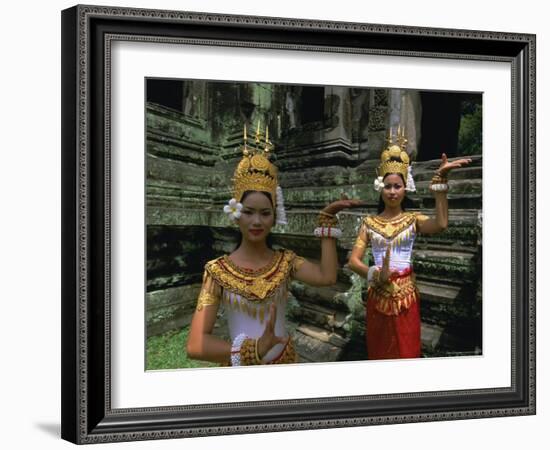 Traditional Cambodian Dancers, Angkor Wat, Siem Reap, Cambodia, Indochina, Asia-Gavin Hellier-Framed Photographic Print