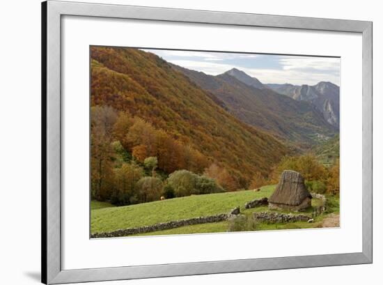 Traditional Thatched Hut, Brana De Fuexu, Valle Del Lago, Somiedo Np. Asturias, Spain-Juan Manuel Borrero-Framed Photographic Print