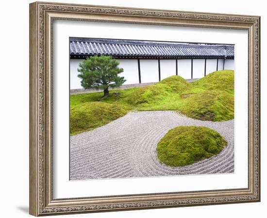 Traditional Zen Raked Gravel Garden, Hojo Hasso (Zen) Garden, Tofuku-Ji, Kyoto, Japan, Asia-Ben Pipe-Framed Photographic Print