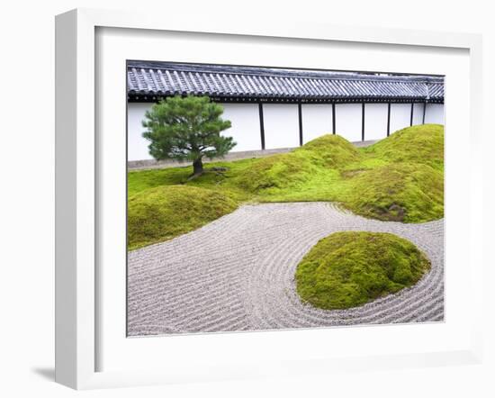 Traditional Zen Raked Gravel Garden, Hojo Hasso (Zen) Garden, Tofuku-Ji, Kyoto, Japan, Asia-Ben Pipe-Framed Photographic Print