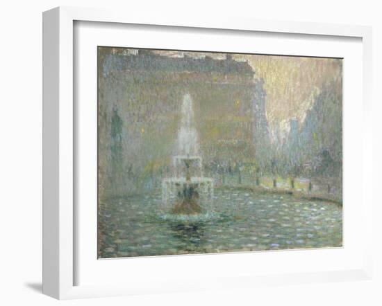 Trafalgar Square, C.1908-Henri Eugene Augustin Le Sidaner-Framed Giclee Print