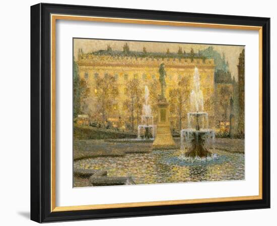 Trafalgar Square, London, 1908-Henri Eugene Augustin Le Sidaner-Framed Giclee Print