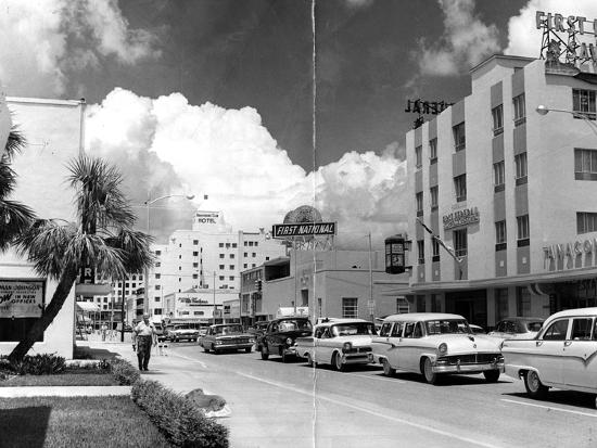 Traffic Along Las Olas Boulevard Fort Lauderdale Florida 1959 Photographic Print Art Com Traffic Along Las Olas Boulevard Fort Lauderdale Florida 1959 Photographic Print Art Com