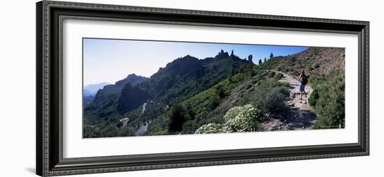 Trail to Roque Nublo, Gran Canaria, Canary Islands, Spain, Europe-Kim Hart-Framed Photographic Print