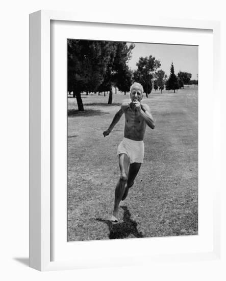 Trainer Percy Cerutty Running-null-Framed Photographic Print