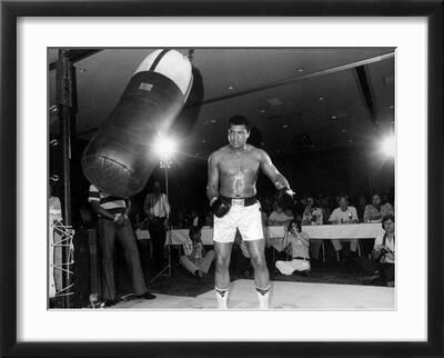 Tableau Mural Muhammad Ali - Impression Sur Toile Style Grunge Sport - Neuf, Couleur Rouge