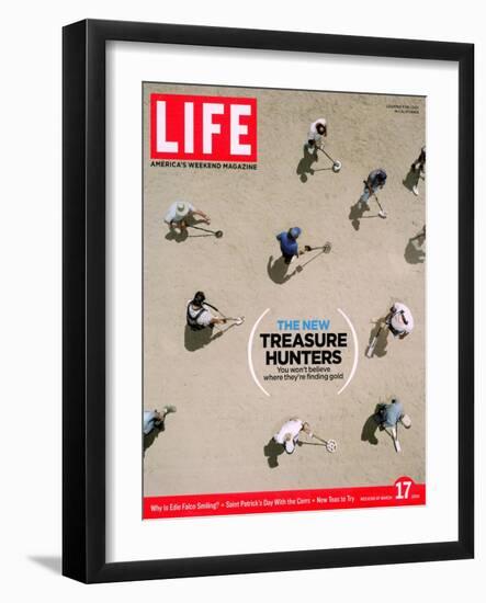 Treasure Hunters with Metal Detectors Looking for Loot on a California Beach, March 17, 2006-Jeff Minton-Framed Photographic Print