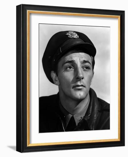 Trente secondes sur Tokyo THIRTY SECONDS OVER TOKYO by MervynLeRoy with Robert Mitchum, Van Johnson-null-Framed Photo