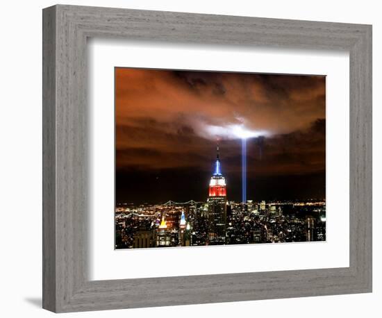 "Tribute in Light" Illuminates the Sky Over Manhattan-null-Framed Photographic Print