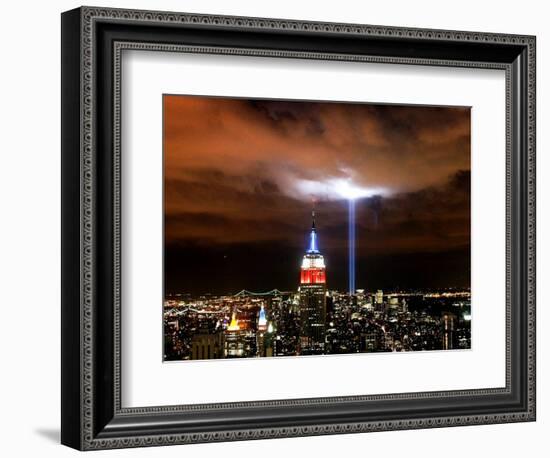 "Tribute in Light" Illuminates the Sky Over Manhattan-null-Framed Photographic Print