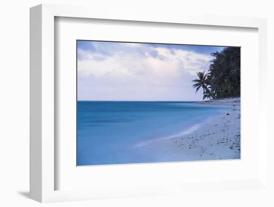 Tropical Beach, Rarotonga, Cook Islands, South Pacific, Pacific-Matthew Williams-Ellis-Framed Photographic Print