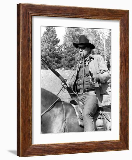 True Grit, John Wayne, 1969-null-Framed Premium Photographic Print