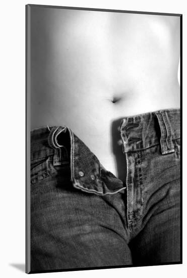 Tummy 2-John Gusky-Mounted Photographic Print