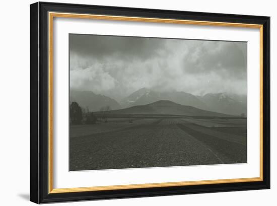 Tumulus de Qin Shi Huang Di (211 avant J?-C.), face Nord, Lintong au Shaanxi-Victor Ségalen-Framed Giclee Print