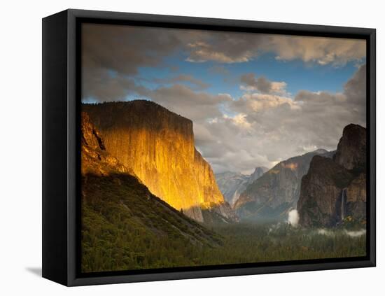 Tunnel Overlook, One of the Most Famous Views in All of the National Parks-Ian Shive-Framed Premier Image Canvas