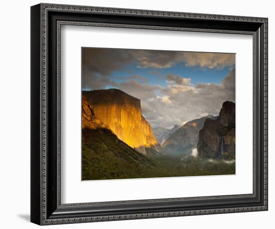 Tunnel Overlook, One of the Most Famous Views in All of the National Parks-Ian Shive-Framed Photographic Print