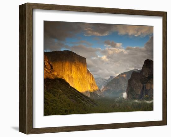 Tunnel Overlook, One of the Most Famous Views in All of the National Parks-Ian Shive-Framed Photographic Print