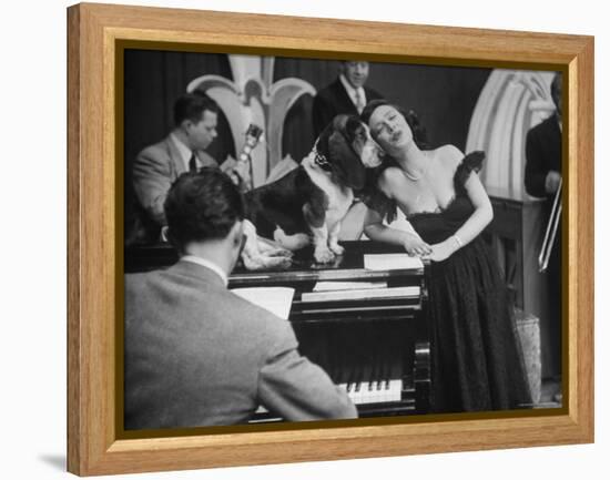 TV Star Dog J. J. Morgan Singing with Peggy Martin-Walter Sanders-Framed Premier Image Canvas