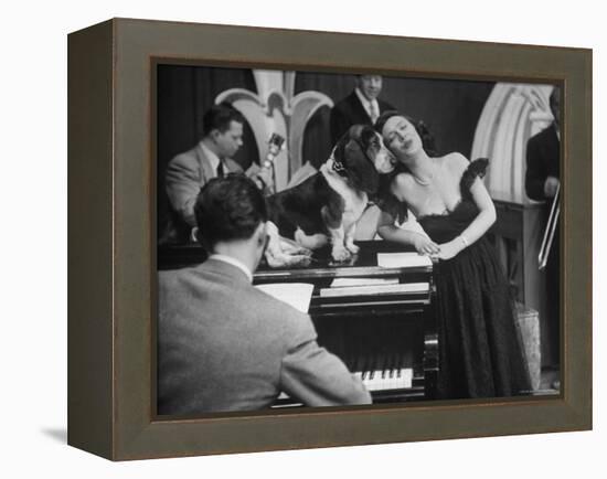 TV Star Dog J. J. Morgan Singing with Peggy Martin-Walter Sanders-Framed Premier Image Canvas