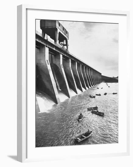 Tva Projects in the Kentucky Lake Dam-Ralph Crane-Framed Photographic Print