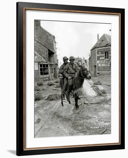 Two U.S. Soldiers, Pfc William Jackson and T4 Joseph King-null-Framed Photographic Print