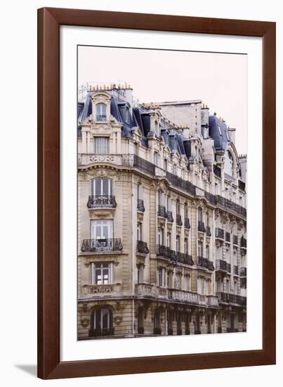 Le Point de Vue-Irene Suchocki-Framed Giclee Print