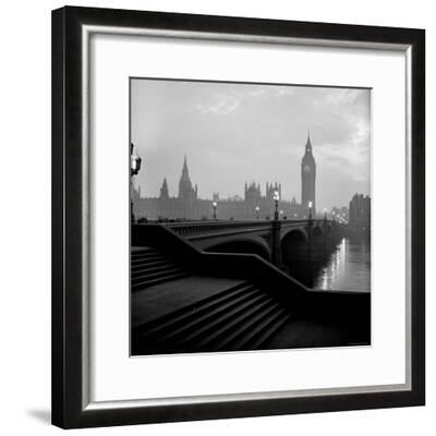 View of the Houses of Parliament as Seen Across Westminster Bridge at ...