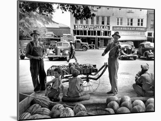 Melon Salesman and Fiddler-Alfred Eisenstaedt-Mounted Photographic Print
