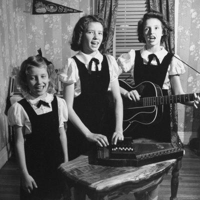 'Country Western Singing Carter Sisters Anita, June and Helen, Singing