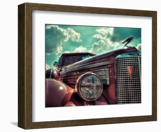 V8-Stephen Arens-Framed Photographic Print